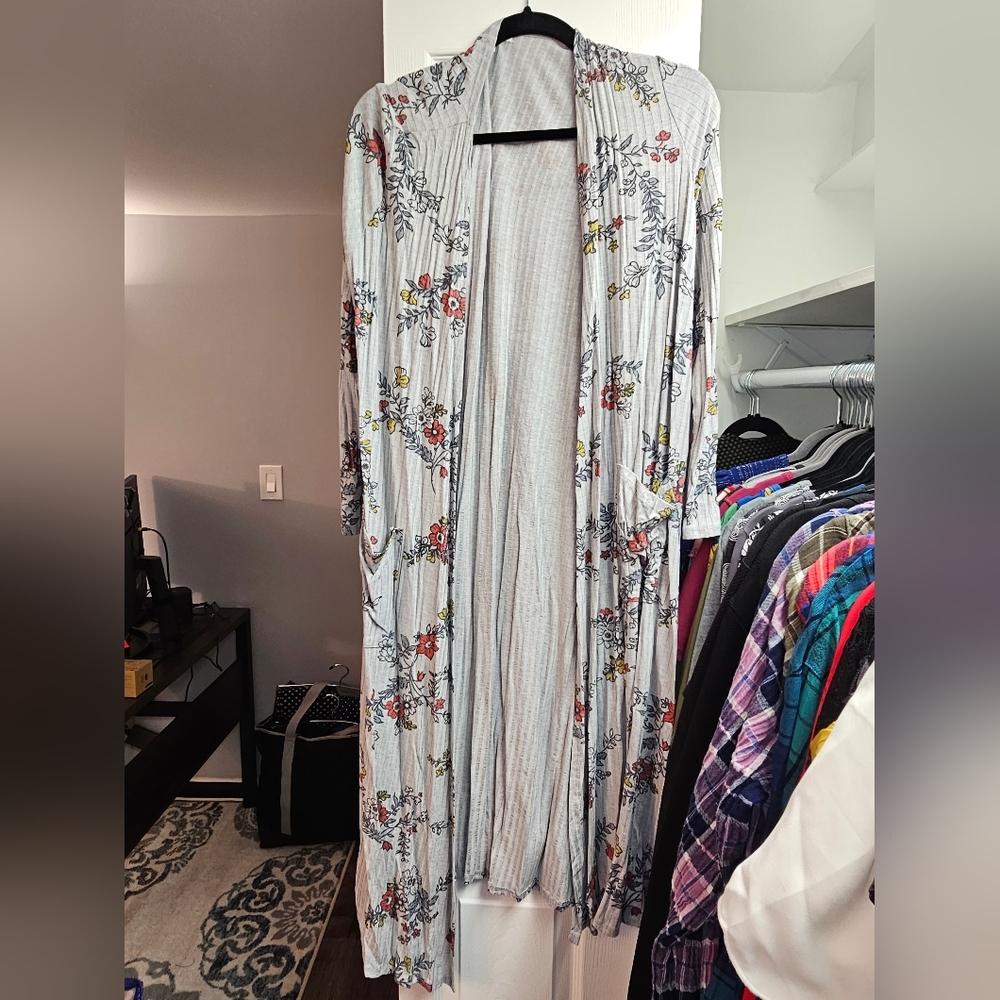LulaRoe Sarah Long Cardigan - Size M